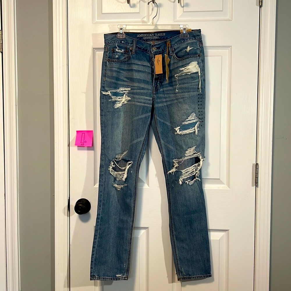 American Eagle: Button Fly, vintage, distressed denim